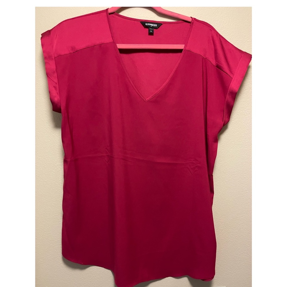 Red-ish Pink Tee
